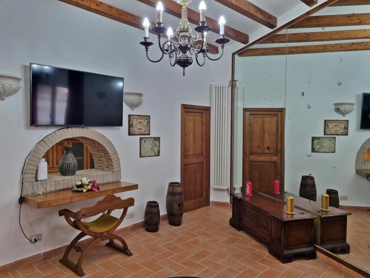 Casa Vacanze Nives 투스카니아 외부 사진